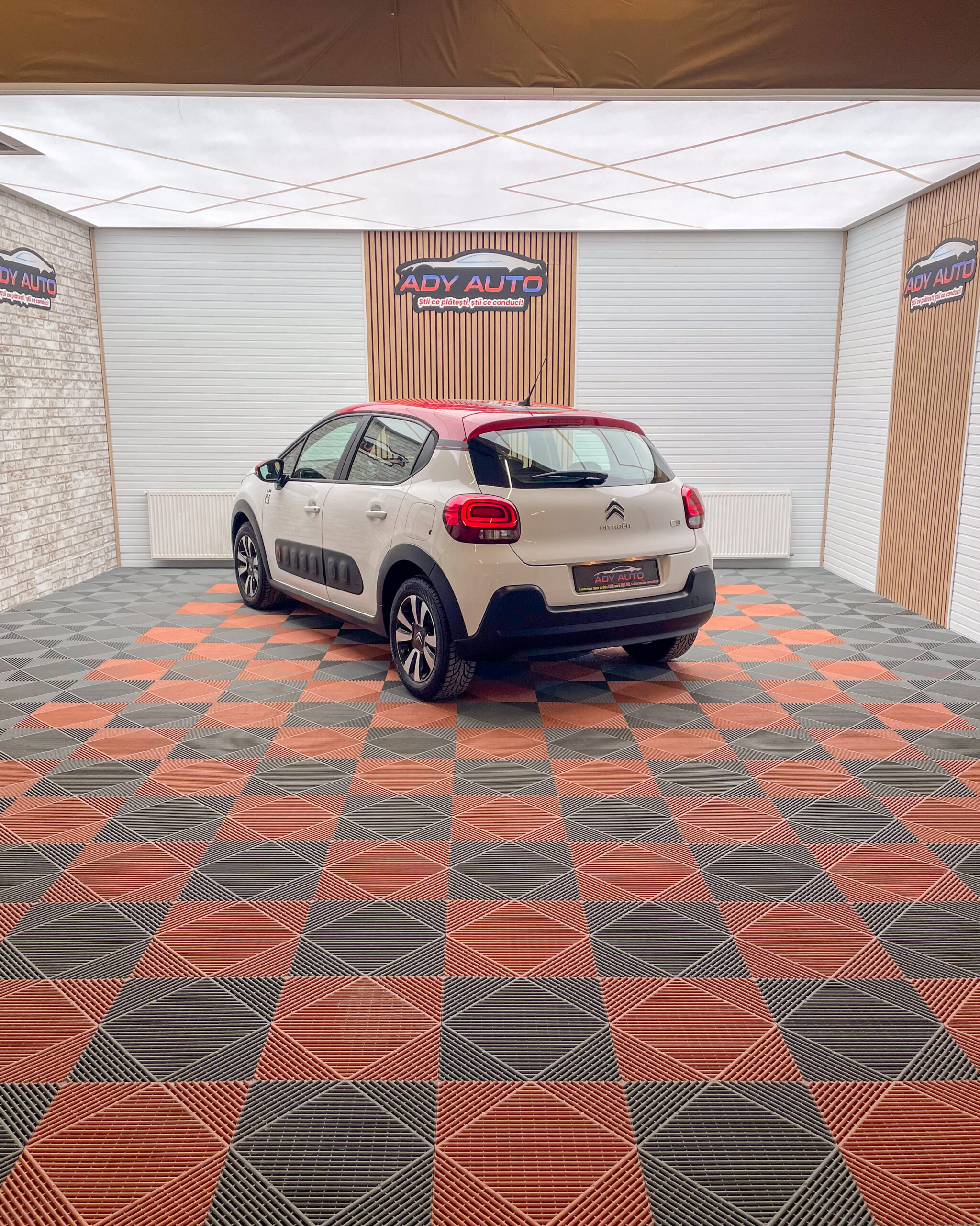 CITROEN C3 . 1,2 Benzina . An 2018 . Km 120 345 . RAR + ITP .Livrare Gratis In Toata Tara . Garantie 12 Luni . Km Certificati . Buy Back ( Schimburi Auto ) 