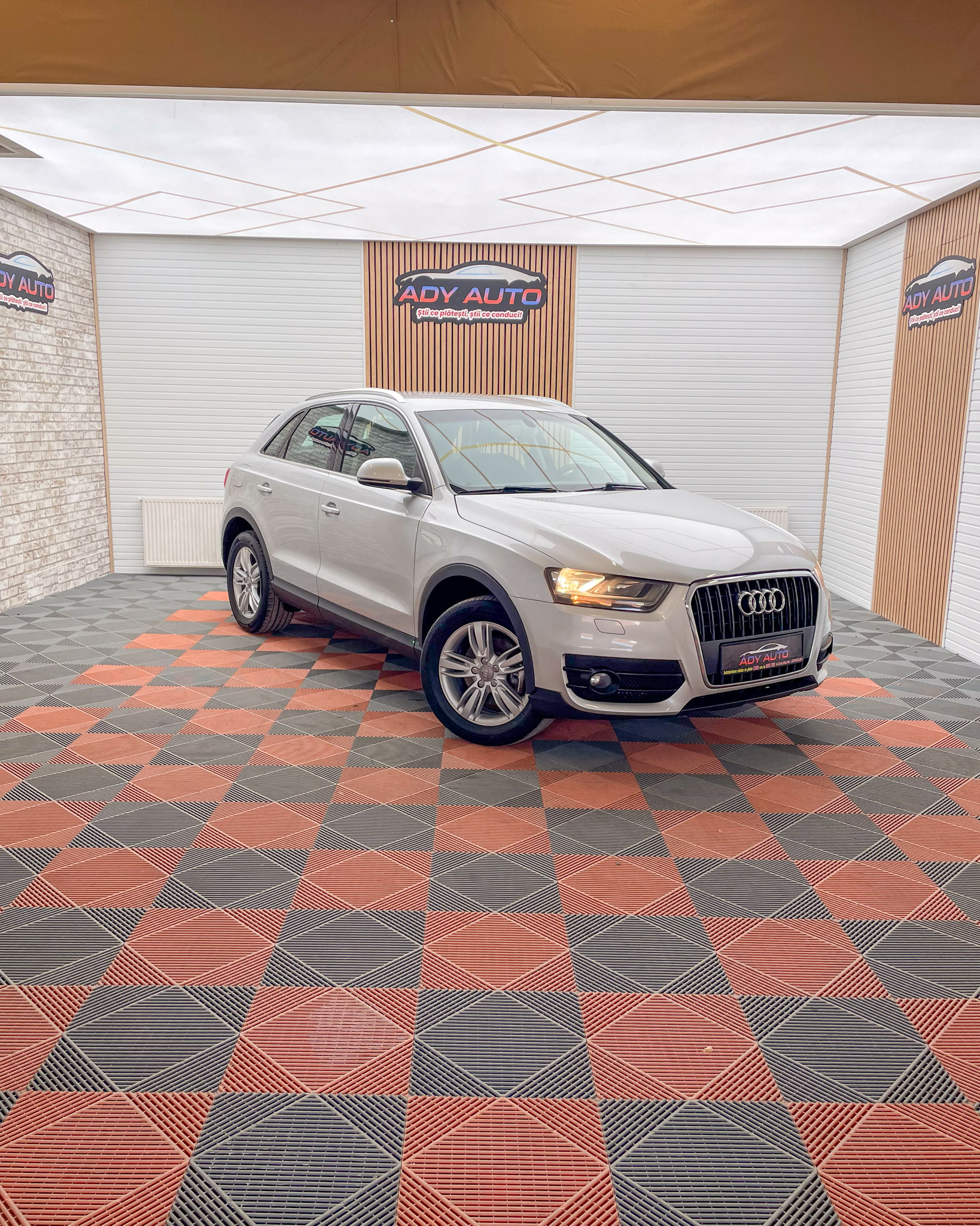 Audi Q3 . 2,0 Tfsi . 170 Cp . Quattro ( 4x4 ). RAR + ITP . TVA INCLUS & DEDUCTIBIL( Pentru Societati ) 