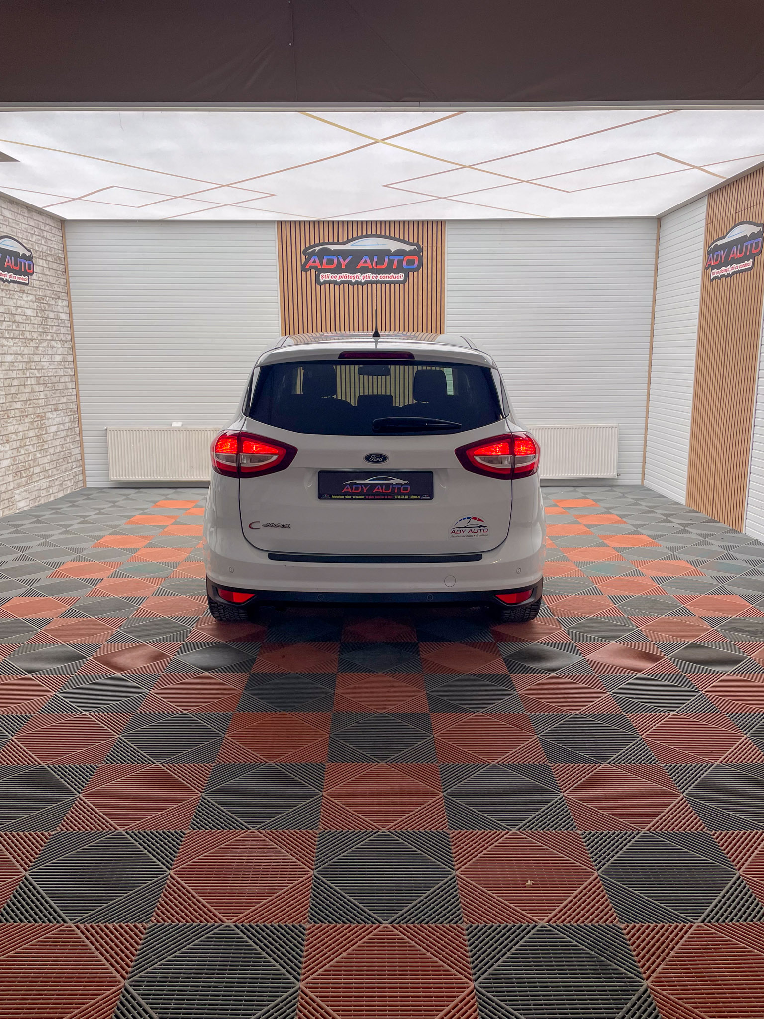 FORD C-MAX , 1.5 DIESEL, 2017, EURO6. RAR + ITP .Livrare Gratis In Toata Tara . Garantie 12 Luni . Km Certificati . Buy Back ( Schimburi Auto ) 