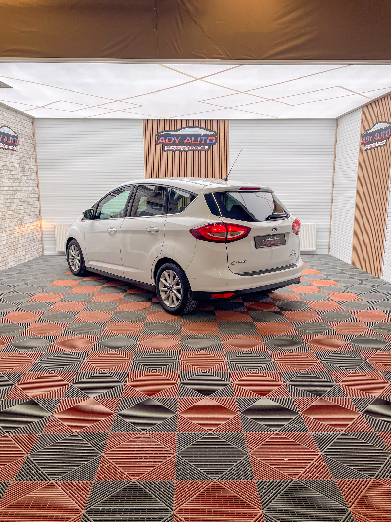 FORD C-MAX , 1.5 DIESEL, 2017, EURO6. RAR + ITP .Livrare Gratis In Toata Tara . Garantie 12 Luni . Km Certificati . Buy Back ( Schimburi Auto ) 