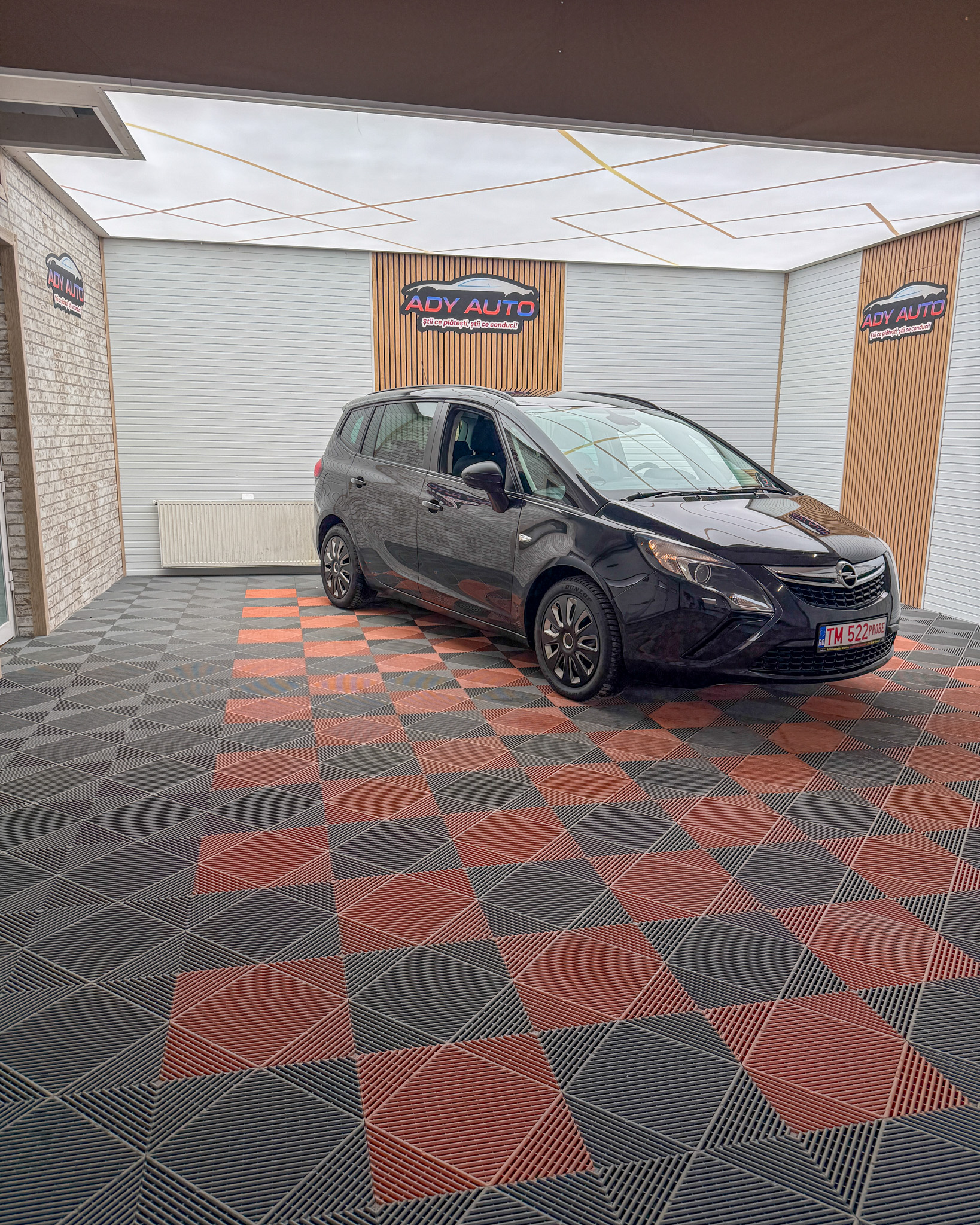 OPEL ZAFIRA Benzina, 7 Locuri, Suport Bicicleta, RAR + ITP . Livrare Gratis In Toata Tara . Garantie 12 Luni . Km Certificati . Buy Back ( Schimburi Auto ) 