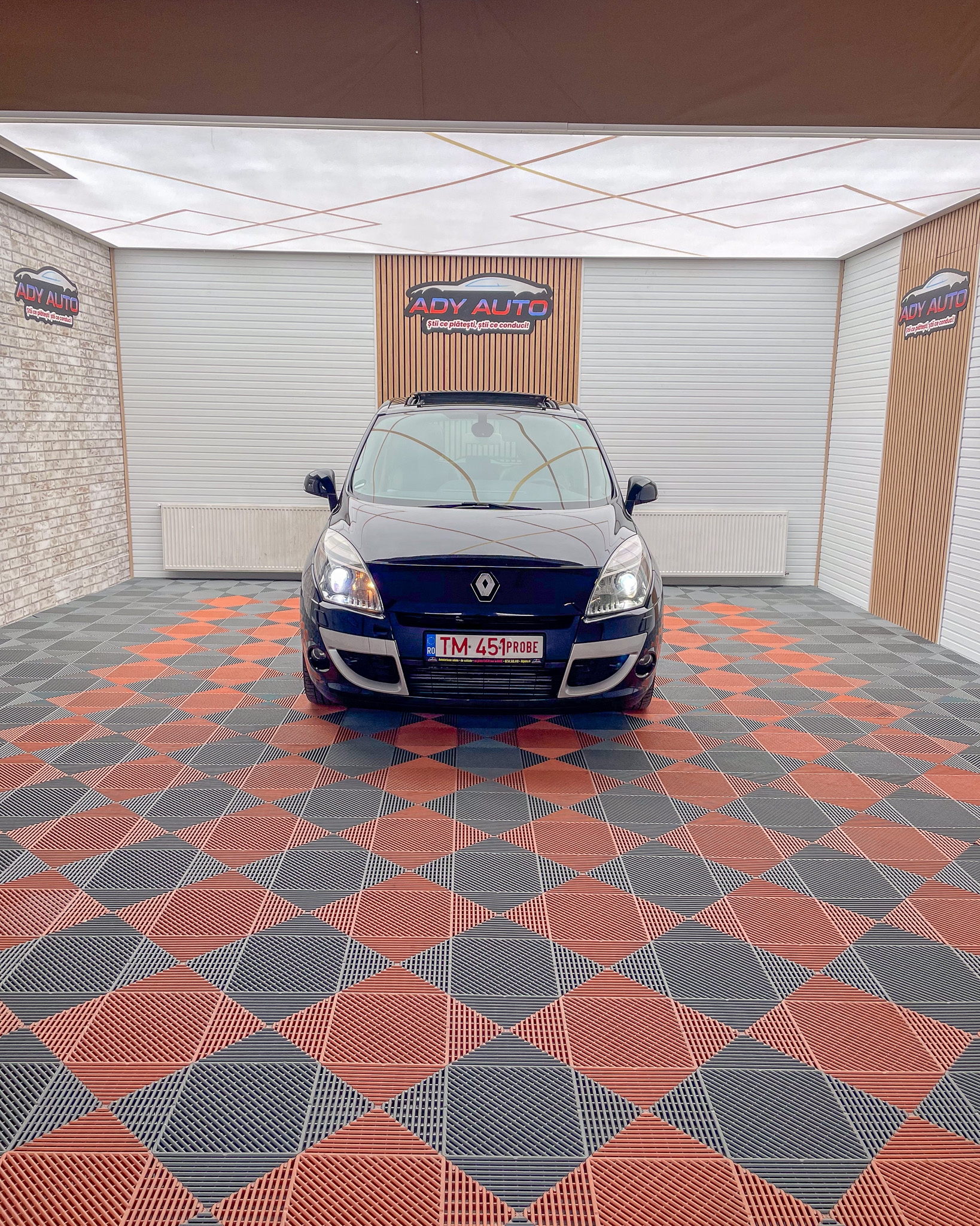 RENAULT SCENIC , 1.9 DIESEL. 131 Cp EURO 5 . PANORAMIC. RAR + ITP . Garantie 12 Luni. Buy-back. Livrare Gratuita 100 KM