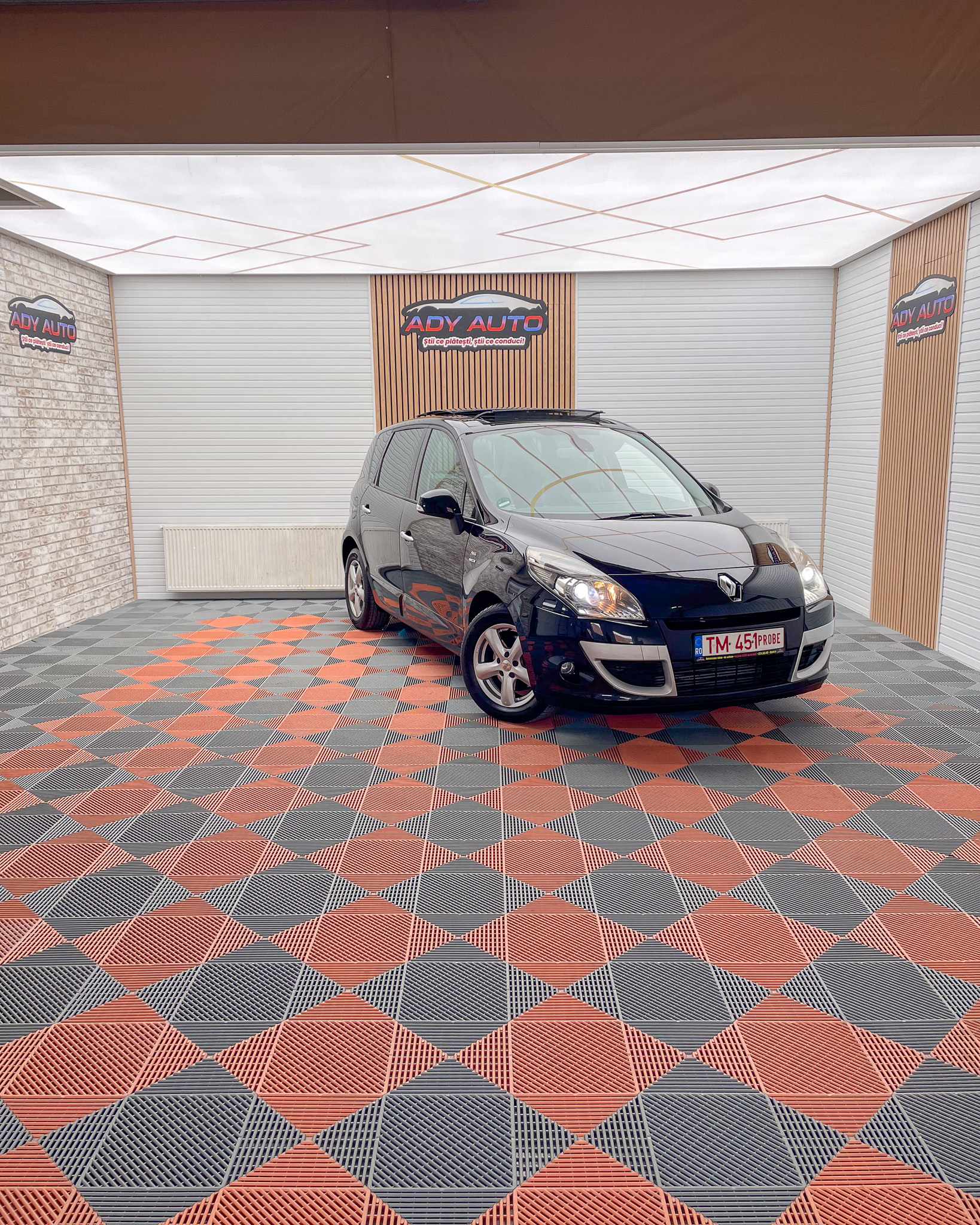 RENAULT SCENIC , 1.9 DIESEL. 131 Cp EURO 5 . PANORAMIC. RAR + ITP . Garantie 12 Luni. Buy-back. Livrare Gratuita 100 KM