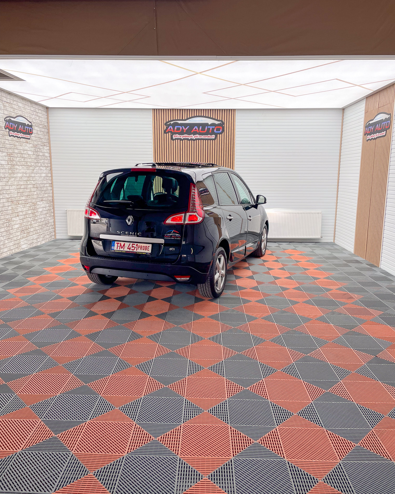 RENAULT SCENIC , 1.9 DIESEL. 131 Cp EURO 5 . PANORAMIC. RAR + ITP . Garantie 12 Luni. Buy-back. Livrare Gratuita 100 KM
