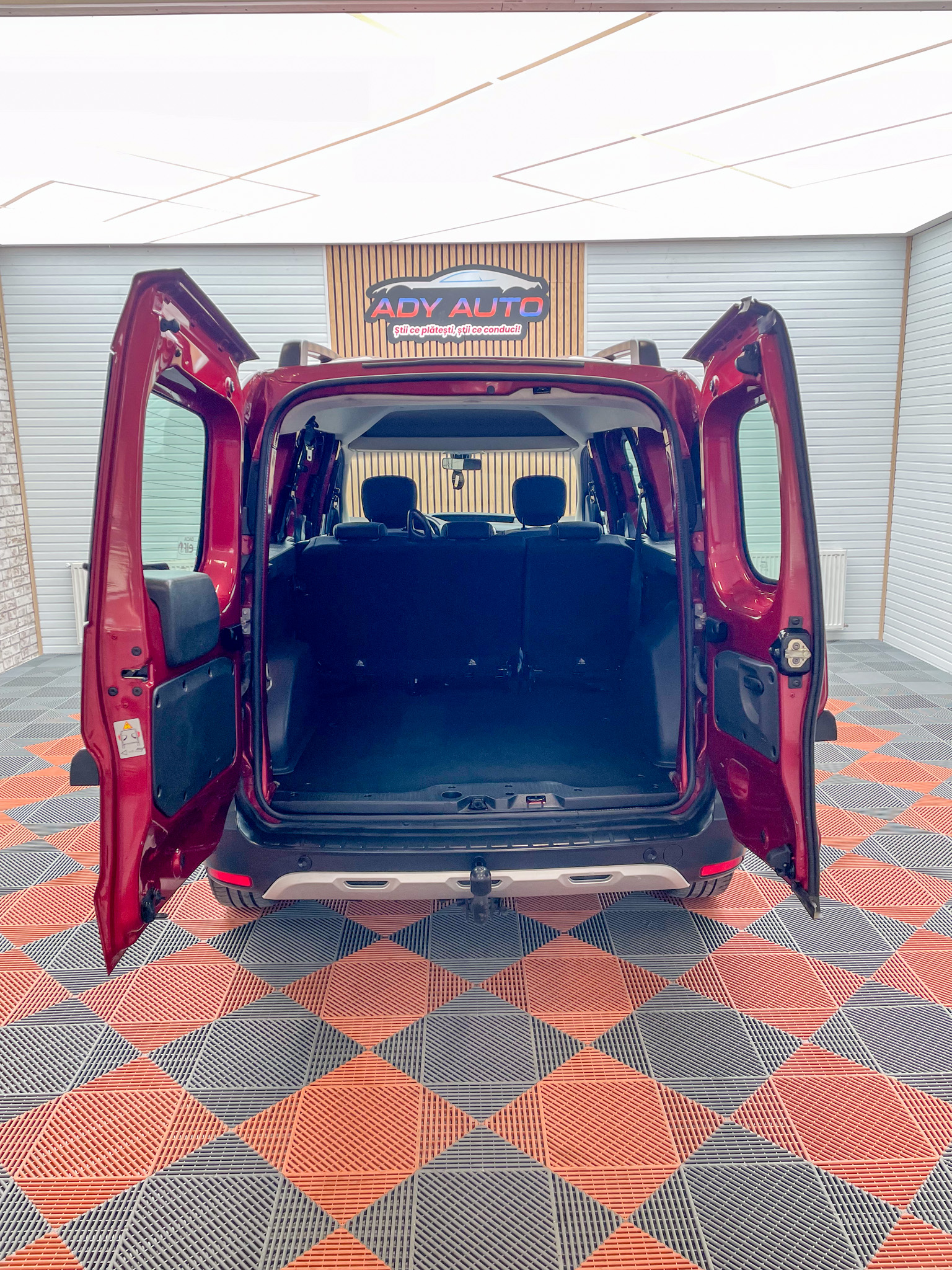 Dacia Dokker STEPWAY ,An 2019 Decembrie , 1.3 Benzina, 131CP, RAR + ITP . Livrare Gratuita In Toata Tara,Garantie 12 Luni, Buy-back