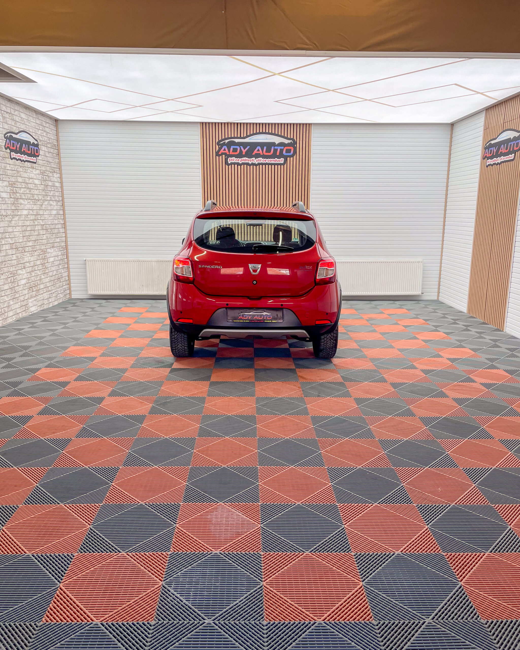 DACIA SANDERO STEPWAY . 1,5 DCI - Euro 6 . An 2015 / Noiembrie . RAR + ITP . Garantie 12 Luni . Buy-back
