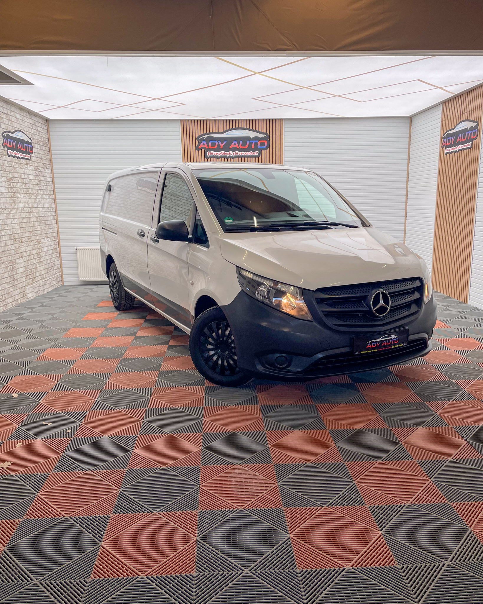 MERCEDES -BENZ VITO Lada De 2,40 Cm .( Modelul Lung ). RAR + ITP . TVA INCLUS SI DEDUCTIBIL ( Pentru Societati )Livrare Gratis In Toata Tara . Garantie 12 Luni . Km Certificati . Buy Back ( Schimburi Auto ) 