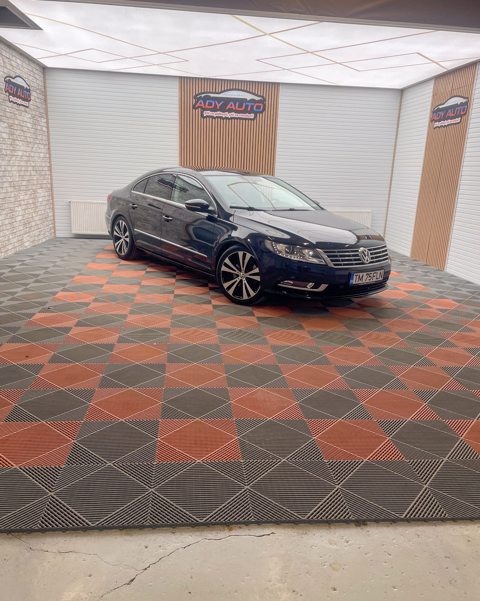 VW PASSAT CC . 2,0 TDI , An 2012 . Km 146 569 Km Reali . Vanzare In Regim De Consignatie