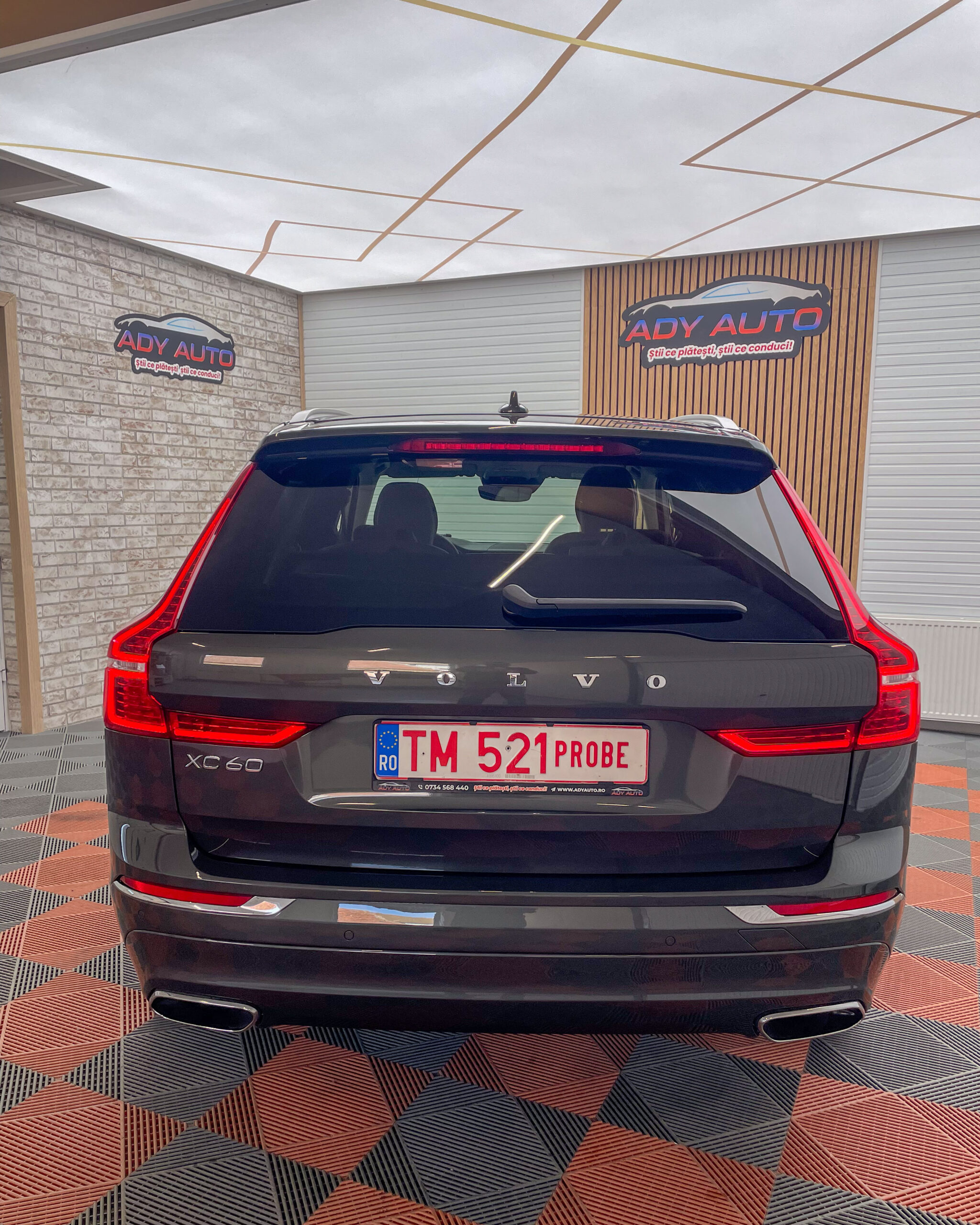 VOLVO XC60 . 2,0d . Inscription . An 2019 Iulie . Rate Fixe , Fara Avans . Garantie 12 Luni . Buy-Back . Livrare 
