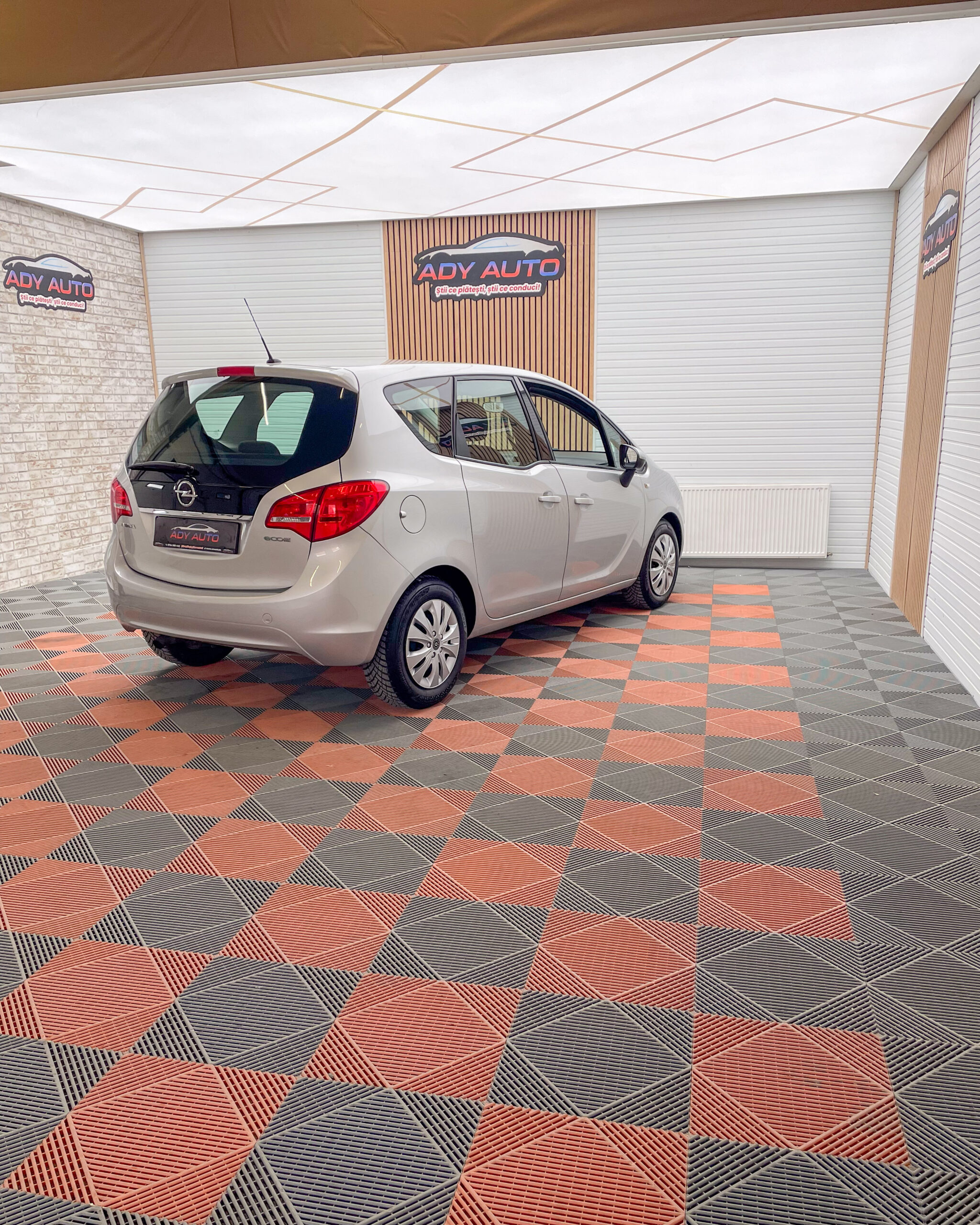 OPEL Meriva 1,4 Benzina . RAR+ITP . Garantie 12 Luni .Rate Fixe Fara Avans. Buy-Back .Test-Drive( Nr De Probe) . Livrare In Toata Tara 