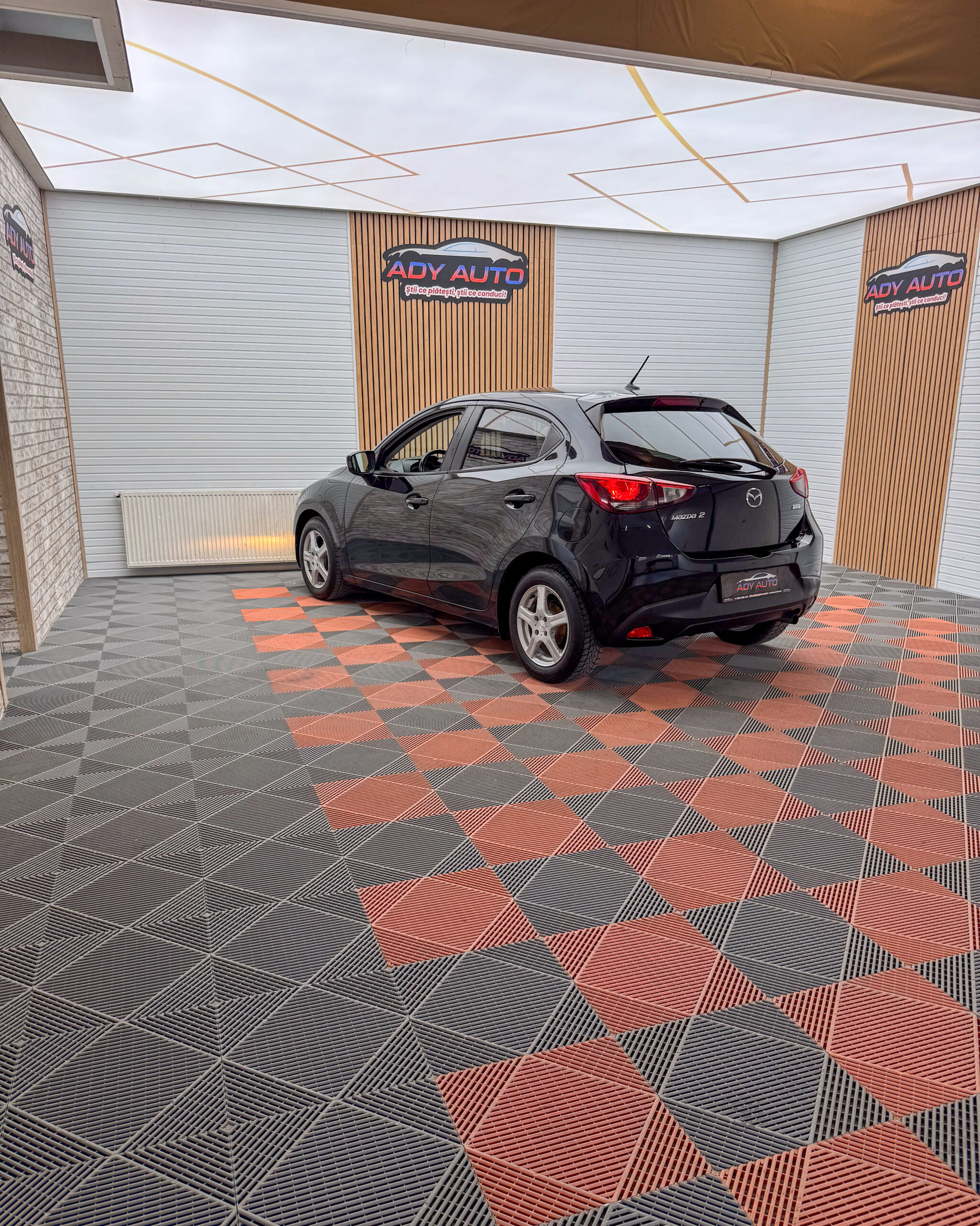MAZDA 2 . An 2015 Decembrie . 1,5 Benzina . 90 000 Km . RAR+ITP . Garantie 12 Luni .Rate Fixe Fara Avans. Buy-Back .Test-Drive( Nr De Probe) . Livrare In Toata Tara 