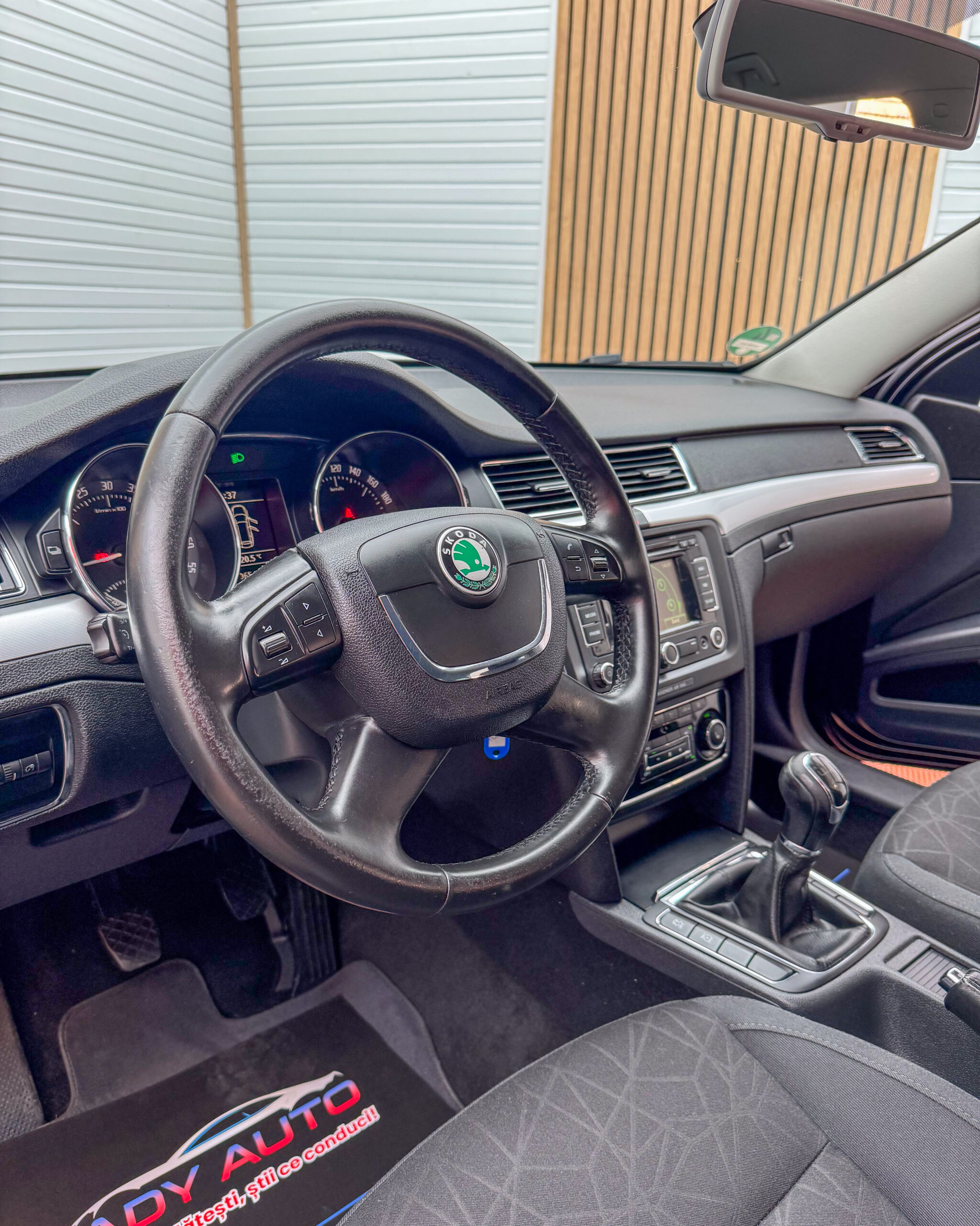 Skoda Superb 2,0 TDI . Euro 5 . RAR+ITP . Garantie 12 Luni .Rate Fixe Fara Avans. Buy-Back .Test-Drive( Nr De Probe) . Livrare In Toata Tara 