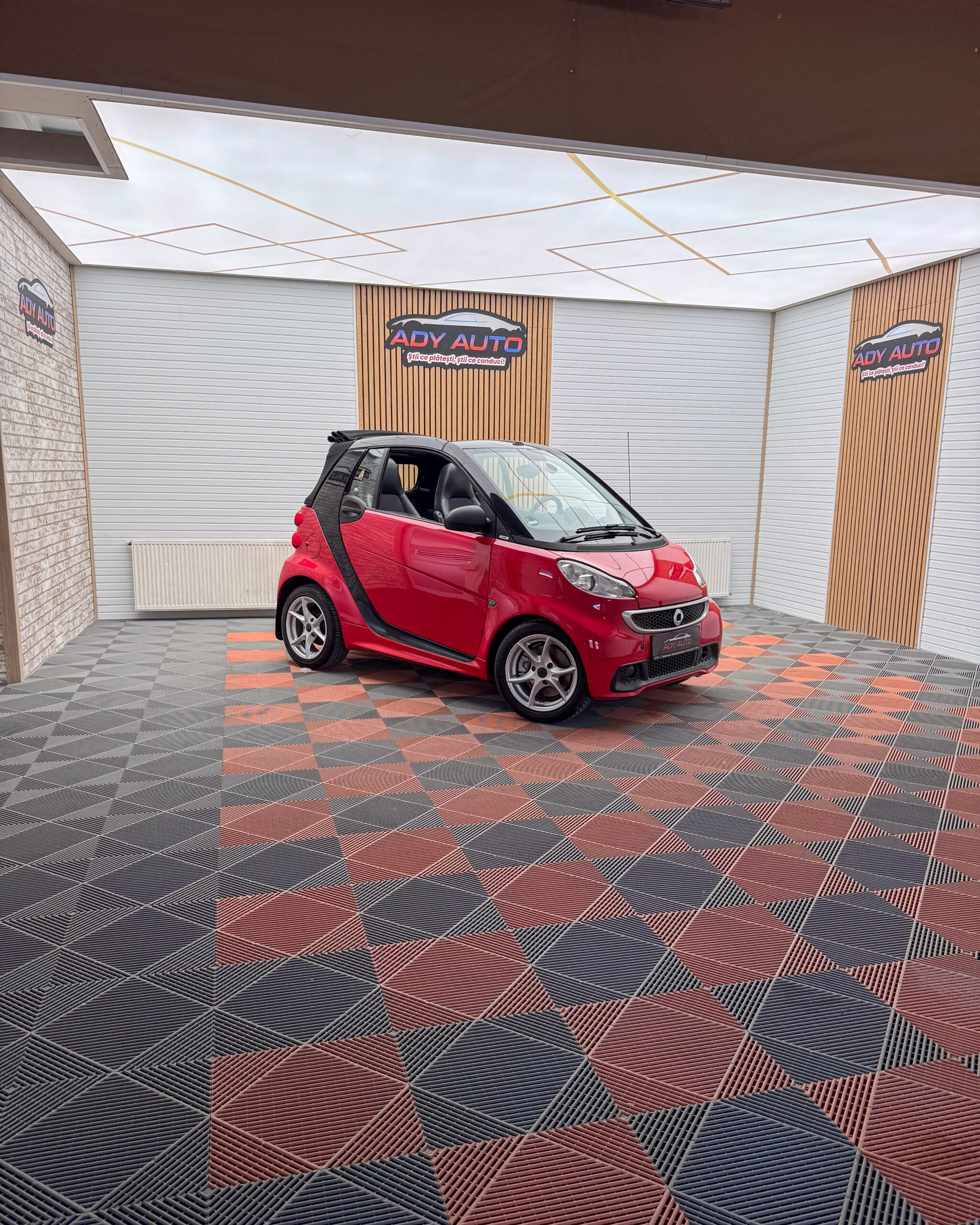 SMART FORTWO CABRIO . RAR+ITP . Garantie 12 Luni .Rate Fixe Fara Avans. Buy-Back .Test-Drive( Nr De Probe) . Livrare In Toata Tara 