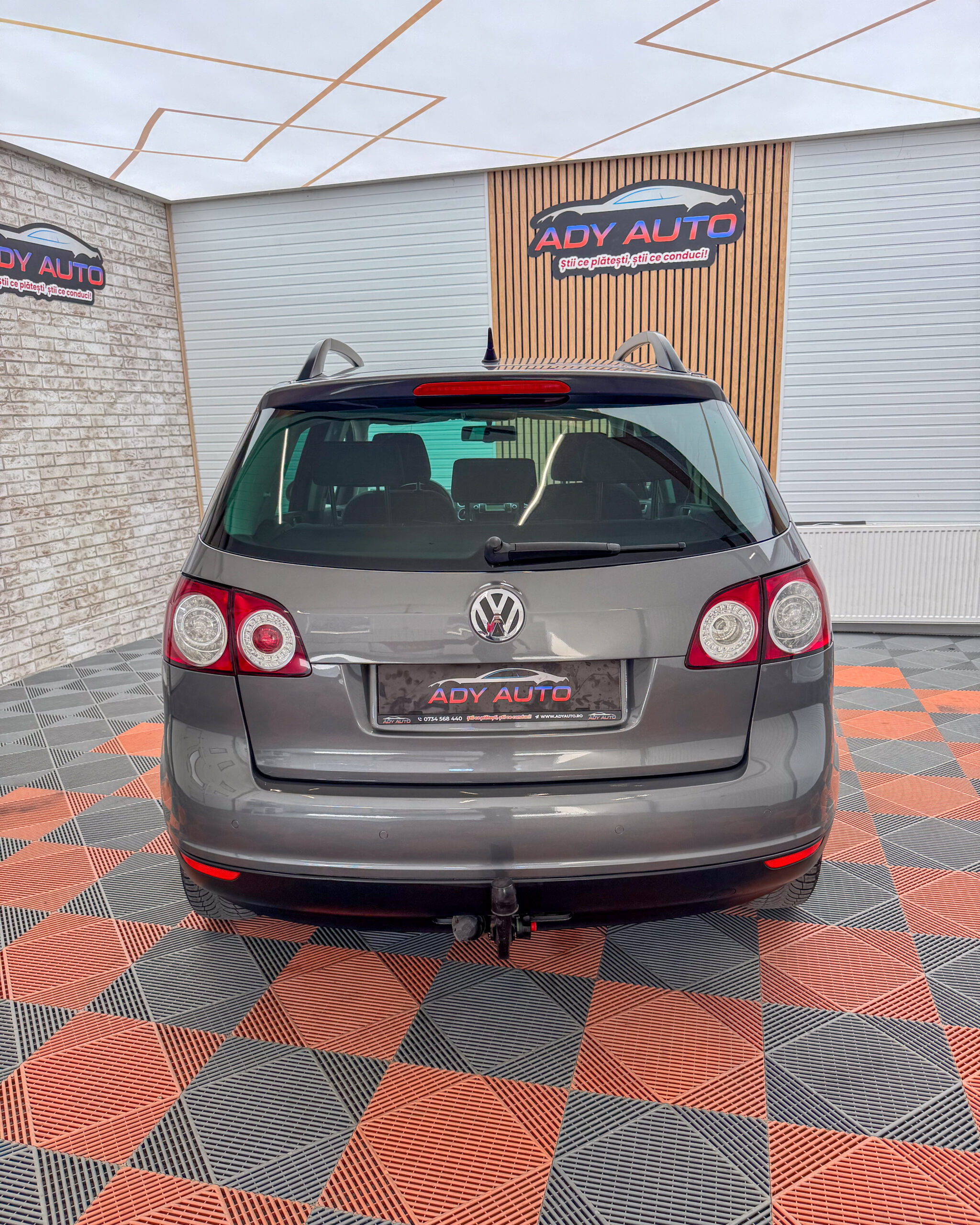 VW GOLF PLUS . 1,4 Benzina . CUTIE AUTOMATA . RAR+ITP . Garantie 12 Luni .Rate Fixe Fara Avans. Buy-Back .Test-Drive( Nr De Probe) . Livrare In Toata Tara 