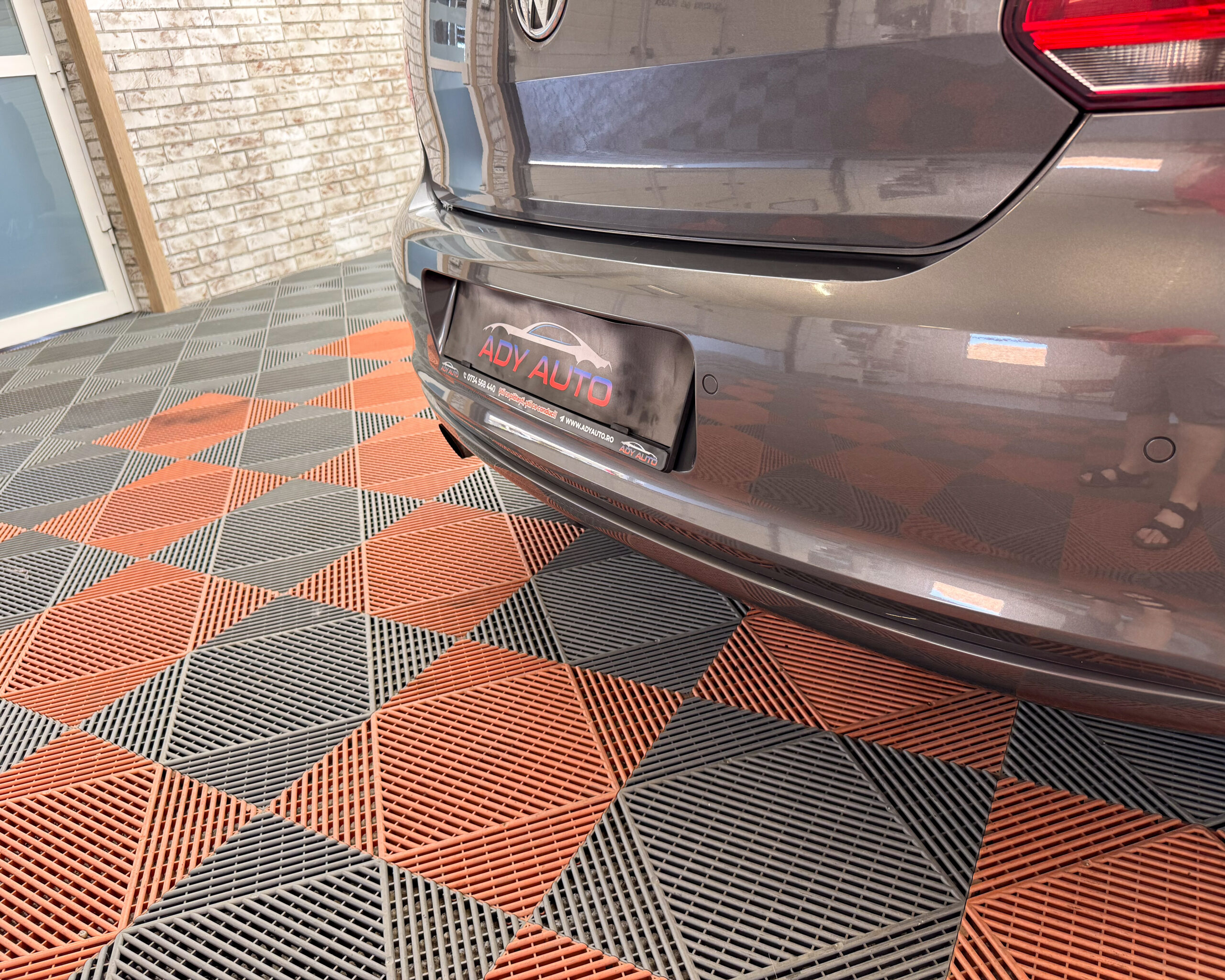 VW POLO . 1,4 Benzina . 129 000 Km . 4/5 Usi . RAR+ITP . Rate Fixe Si Fara Avans . Garantie 12 Luni . Buy-Back . Test-Drive