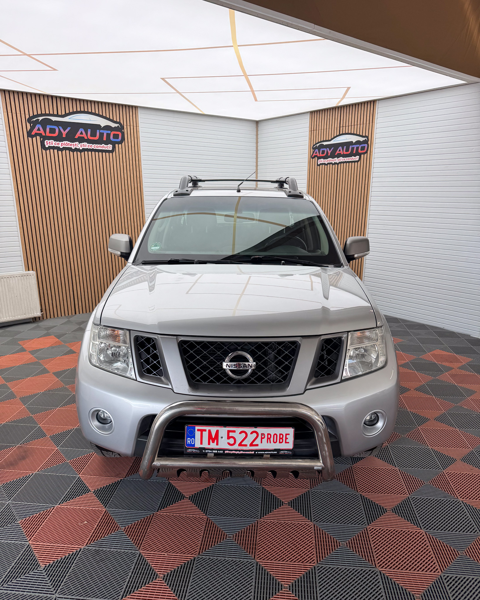 NISSAN NAVARA 4X4 LA BUTON . Navi . Clima . Trapa , Carlig , RAR+ITP ( La Cerere ). Rate Fixe Si Fara Avans . Garantie 12 Luni . Buy-Back . Test-Drive