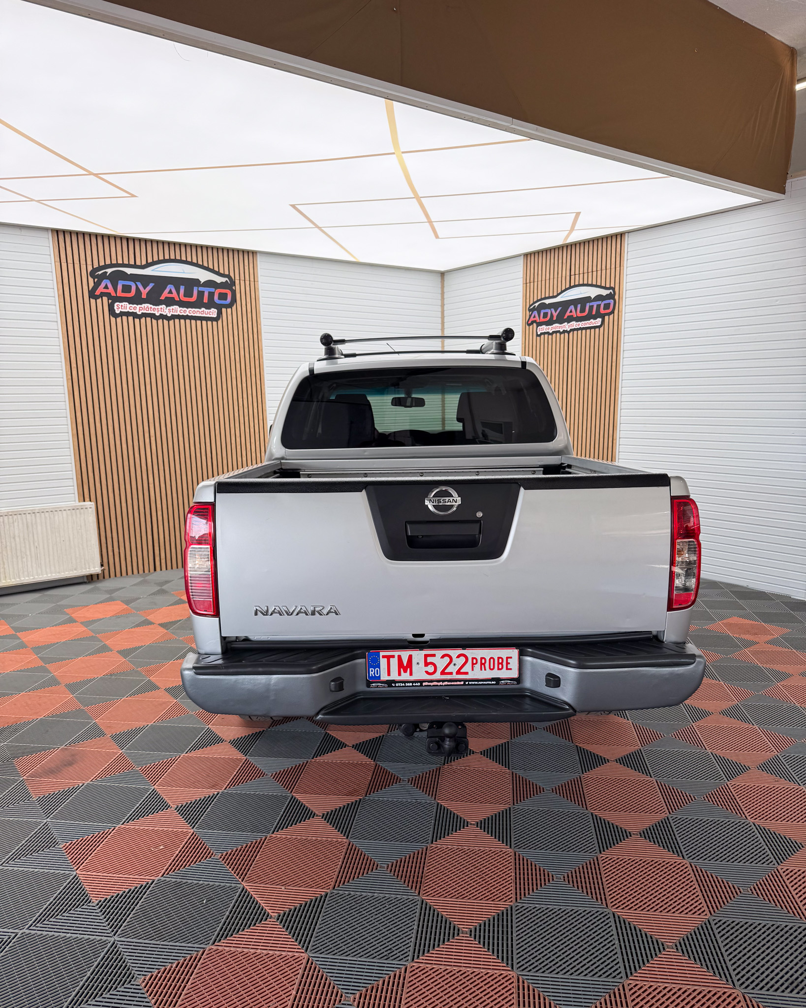 NISSAN NAVARA 4X4 LA BUTON . Navi . Clima . Trapa , Carlig , RAR+ITP ( La Cerere ). Rate Fixe Si Fara Avans . Garantie 12 Luni . Buy-Back . Test-Drive