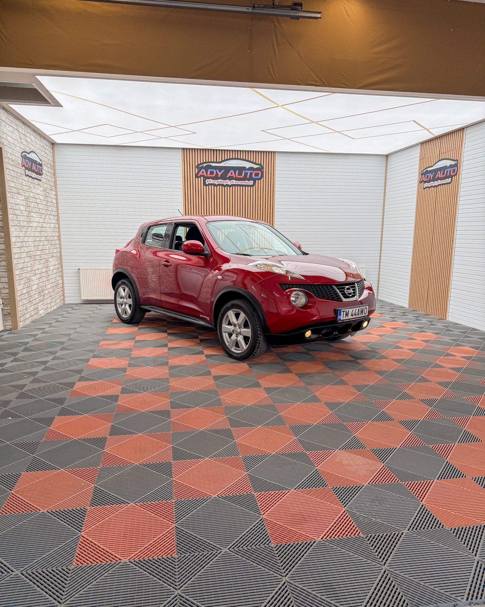 NISSAN JUKE . 1,5 DCI . Recent Inmatriculat In Romania . Rate Fixe Si Fara Avans . Garantie 12 Luni . Buy-Back . Test-Drive