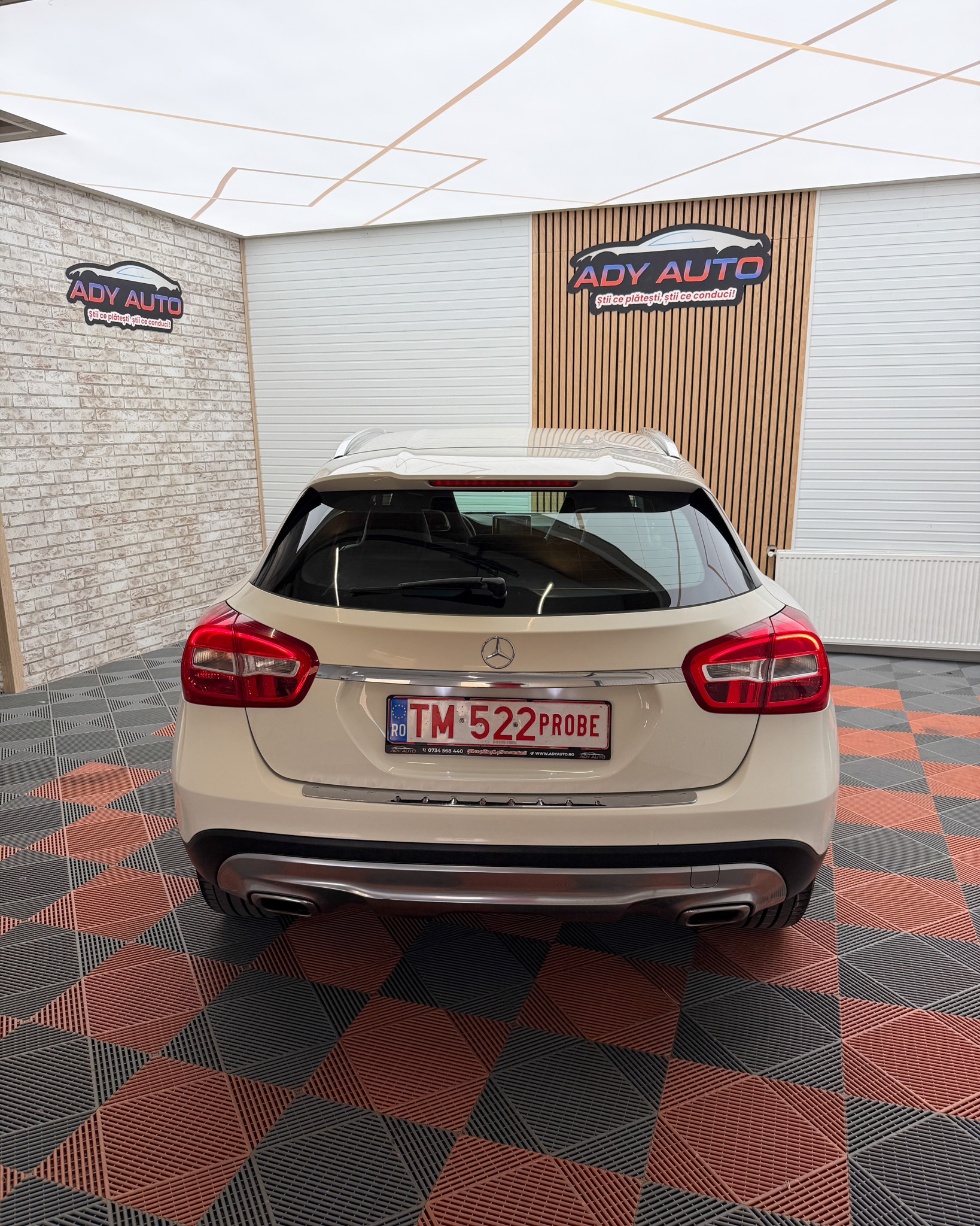 MERCEDES GLA 200 CDI. Cutie Automata+ Padele . RAR+ITP . Rate Fixe Si Fara Avans . Garantie 12 Luni . Buy-Back . Test-Drive