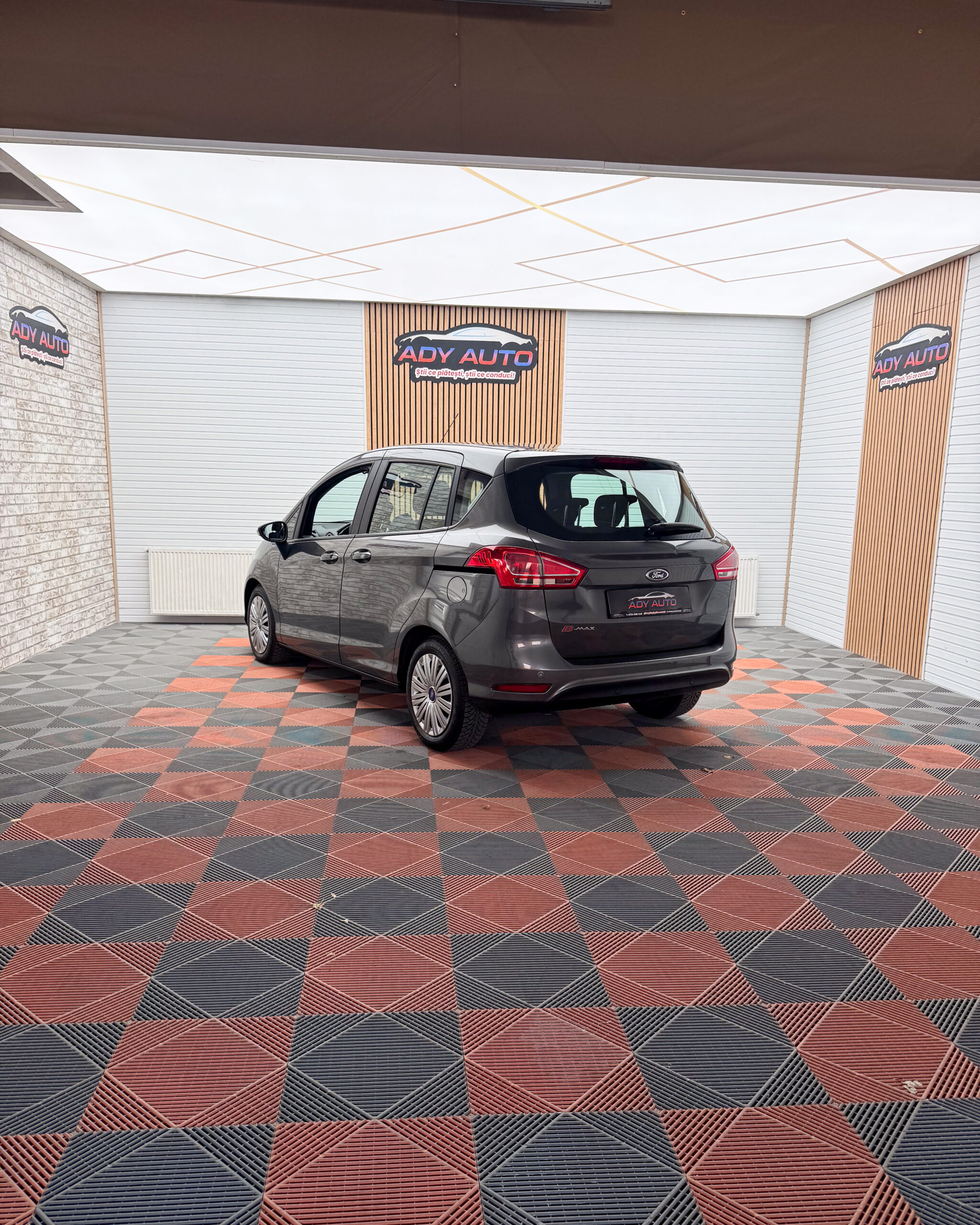 Ford B-Max . 2015/08 . 1,5 Diesel . 95 Cp . Euro 6 . RAR+ITP ( La Cerere ) Garantie 12 Luni . Buy-Back . Test-Drive