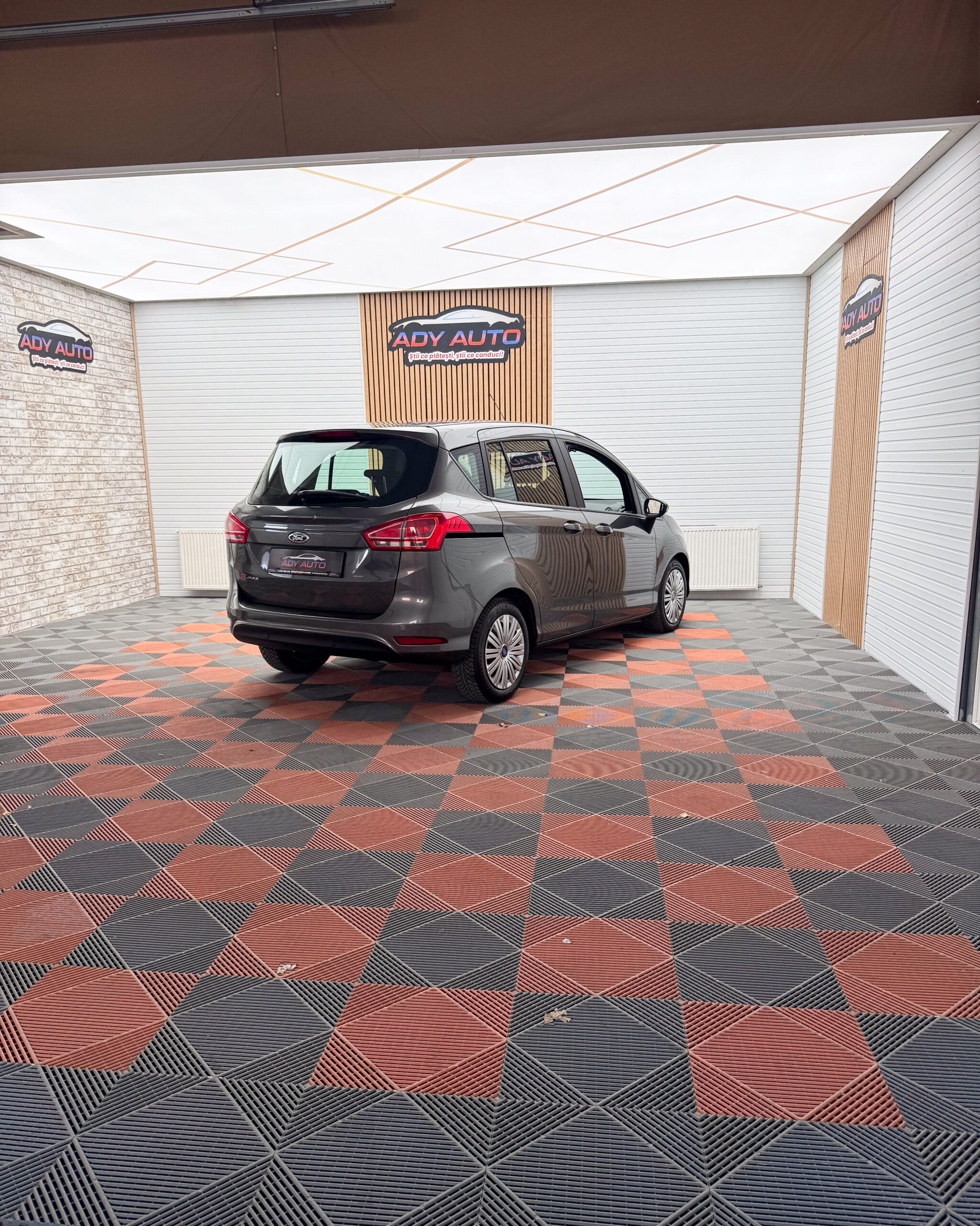 Ford B-Max . 2015/08 . 1,5 Diesel . 95 Cp . Euro 6 . RAR+ITP ( La Cerere ) Garantie 12 Luni . Buy-Back . Test-Drive