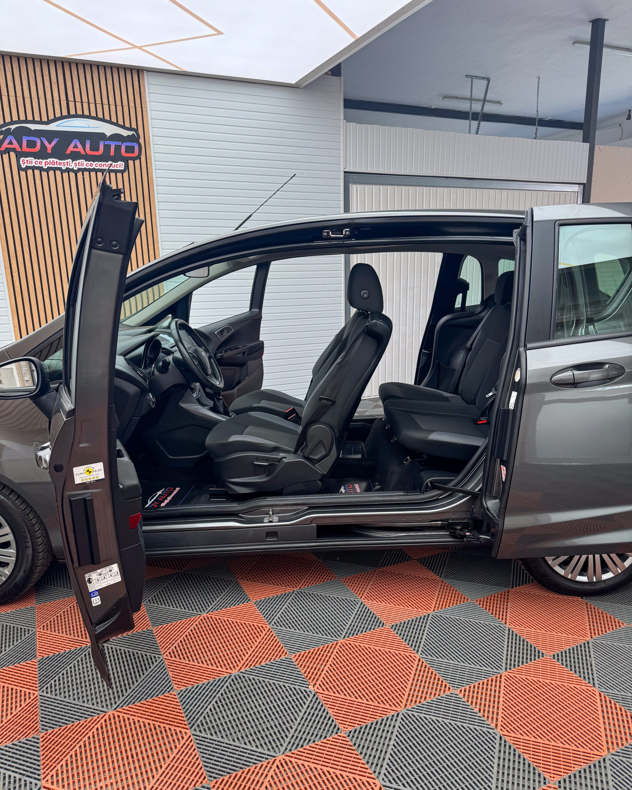 Ford B-Max . 2015/08 . 1,5 Diesel . 95 Cp . Euro 6 . RAR+ITP ( La Cerere ) Garantie 12 Luni . Buy-Back . Test-Drive