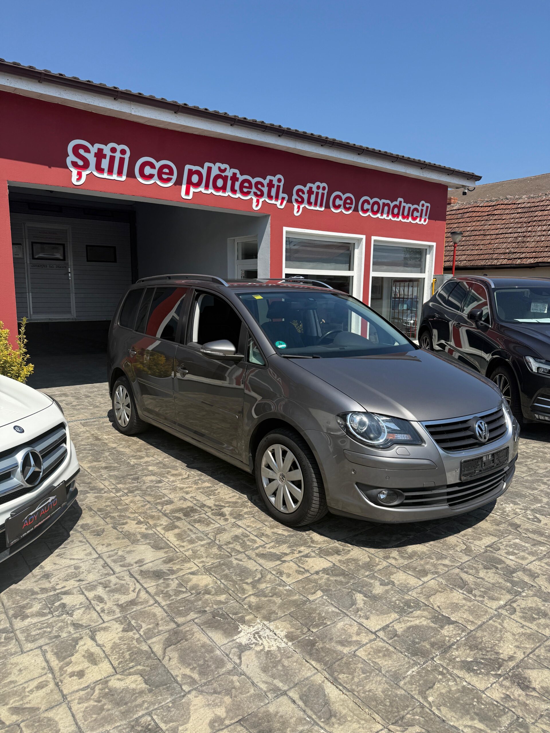 VW TOURAN 2,0 TDI . 140 Cp . An 2010 / 03 . Masina Intra La Detailig. Revenim Cu Rezultatul In Poze Si Video !