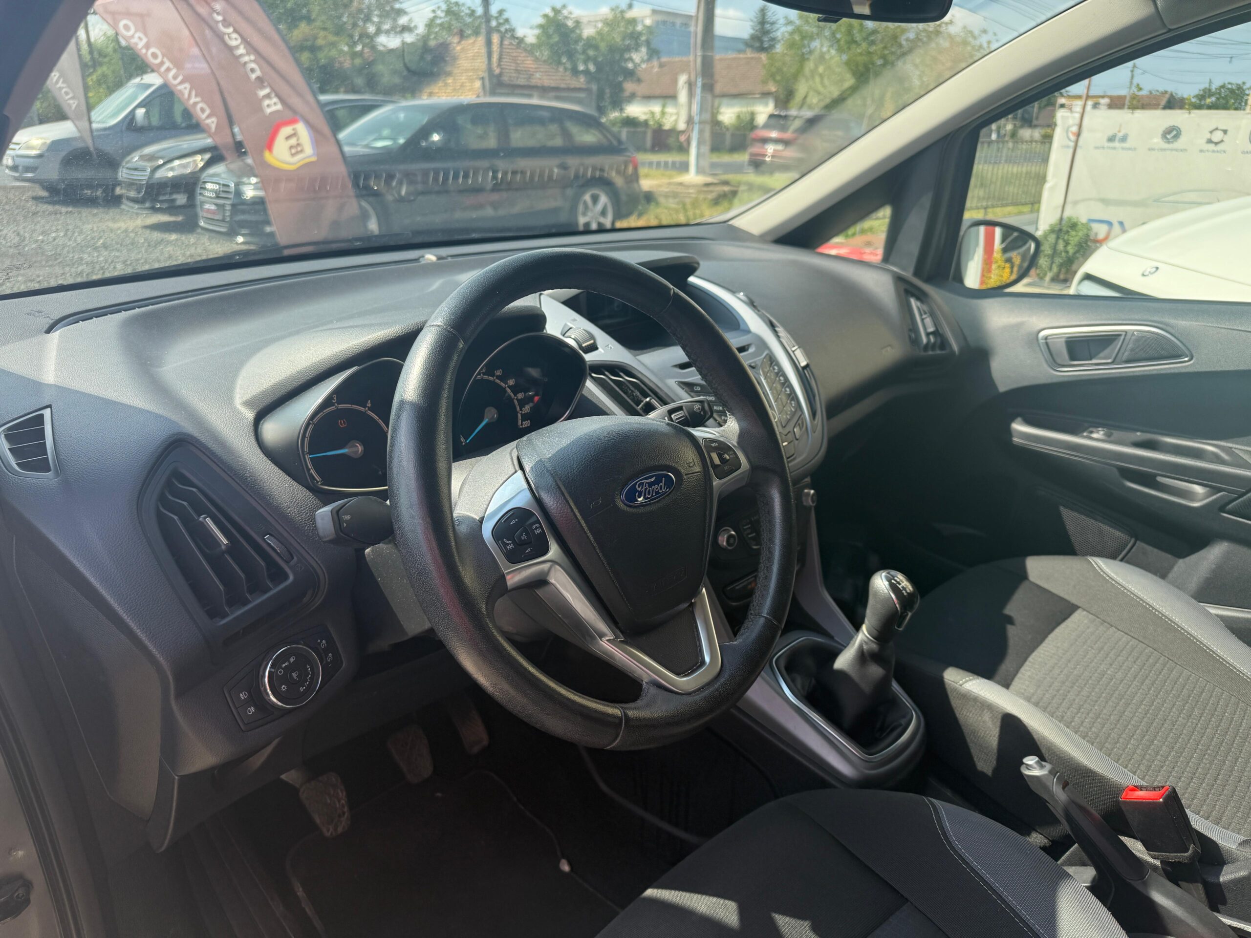 Ford B-Max . 2015/08 . 1,5 Diesel . 95 Cp . Euro 6 . RAR+ITP ( La Cerere ) Garantie 12 Luni . Buy-Back . Test-Drive