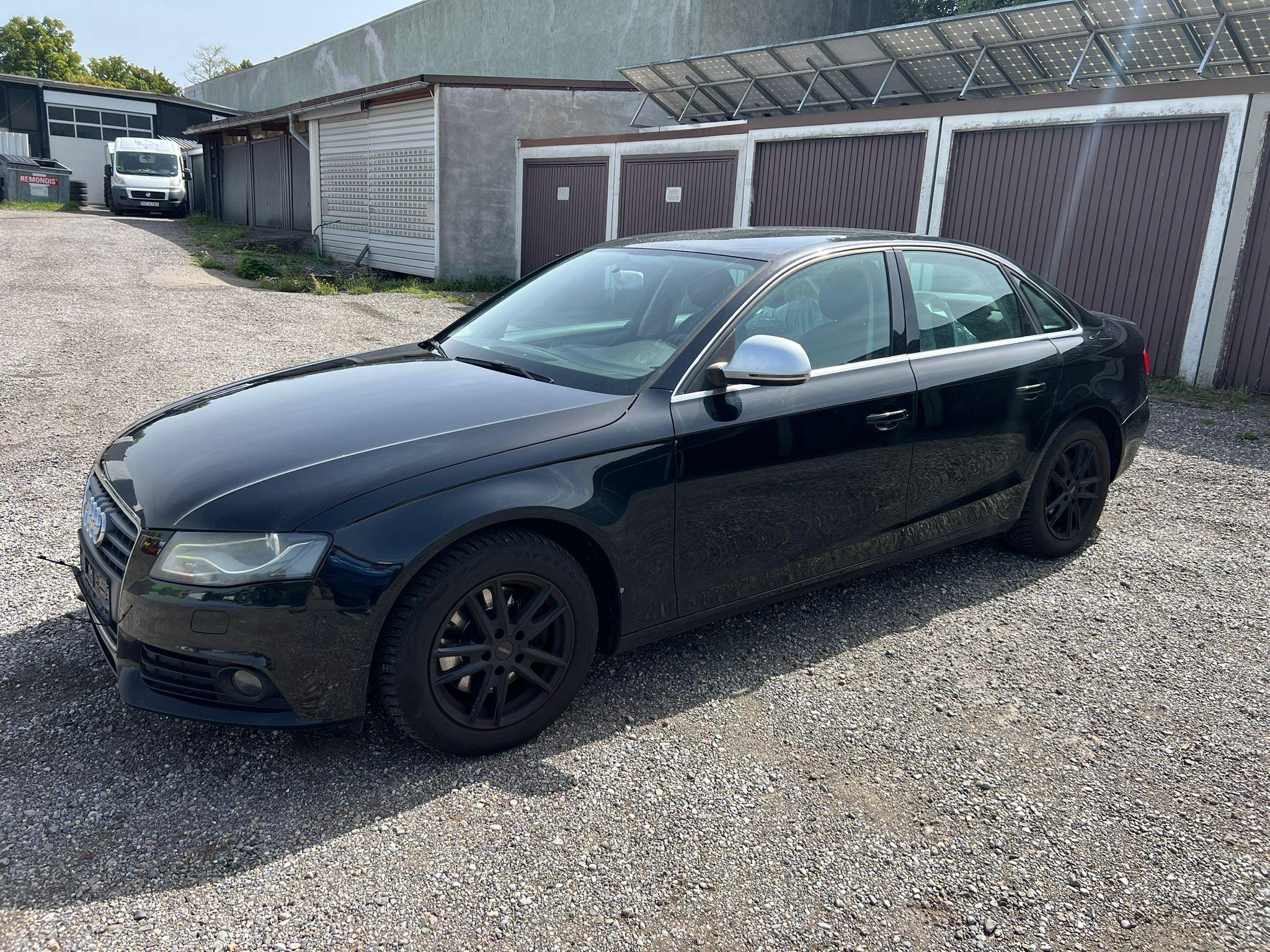 Audi A4 . 1,8 Benzina .120 Cp . Euro 5 . Distributie + Ulei / Filtre = Schimbate Acum Audi A4 . 1,8 Benzina .120 Cp . Euro 5 . Distributie + Ulei / Filtre = Schimbate Acum